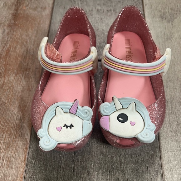 Shoe Lot - Picture 5 of 6